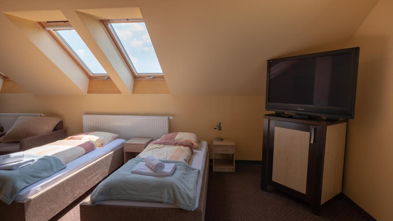 Hôtel Osrodek Rekreacyjno - Wypoczynkowy Beskidek à Gilowice  Extérieur photo