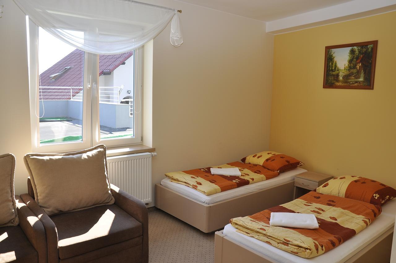 Hôtel Osrodek Rekreacyjno - Wypoczynkowy Beskidek à Gilowice  Chambre photo