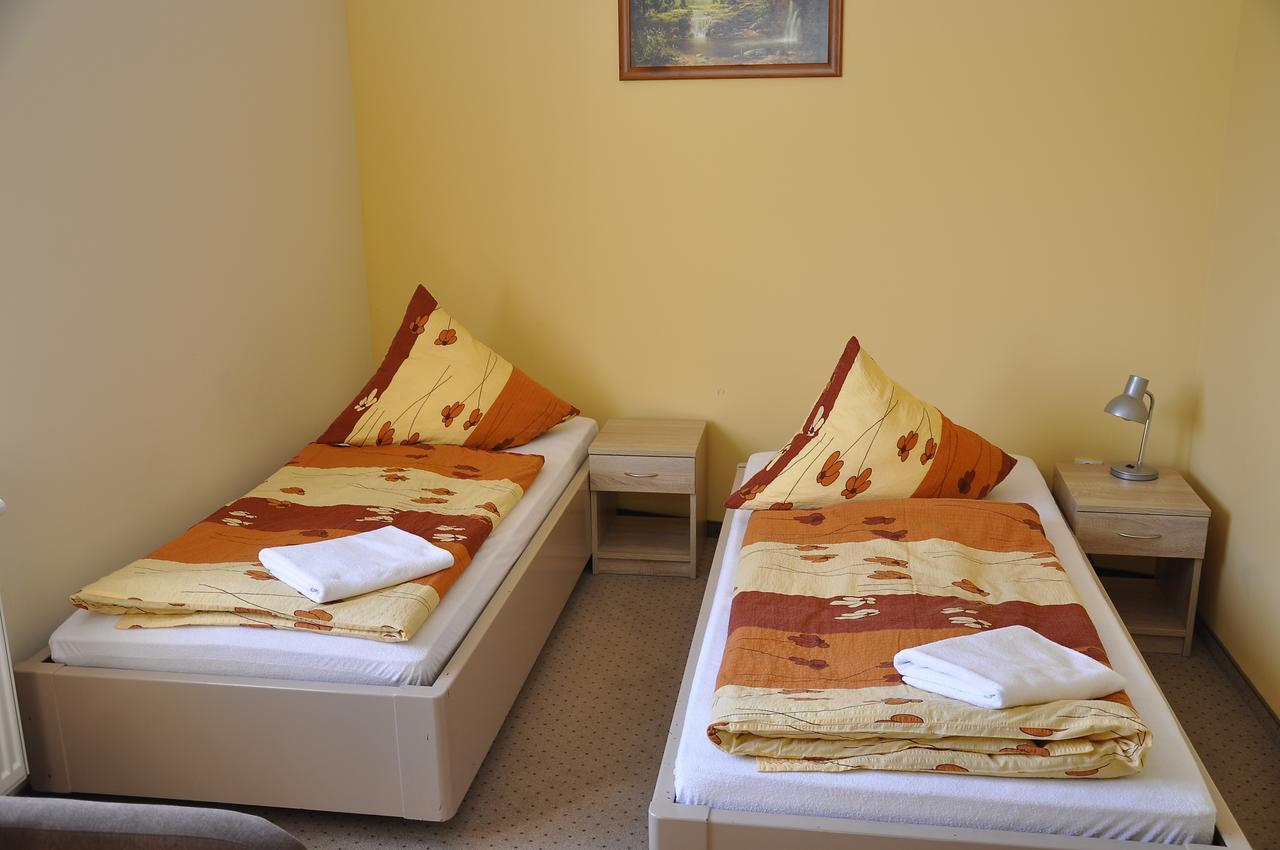 Hôtel Osrodek Rekreacyjno - Wypoczynkowy Beskidek à Gilowice  Chambre photo